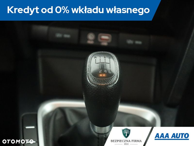 Kia Ceed - 13