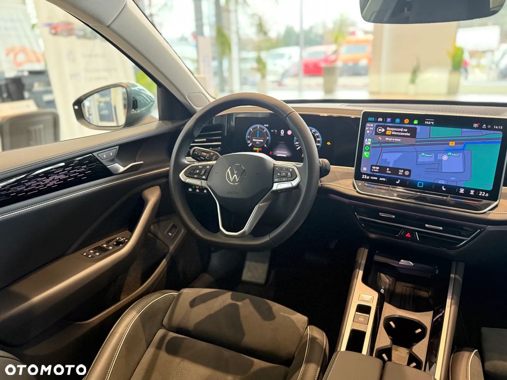 Volkswagen Passat 2.0 TDI SCR Elegance DSG - 10