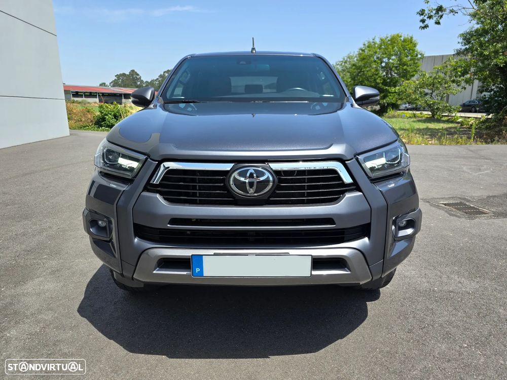 Toyota Hilux 2.8 D-4D 4WD Invincible TA - 2