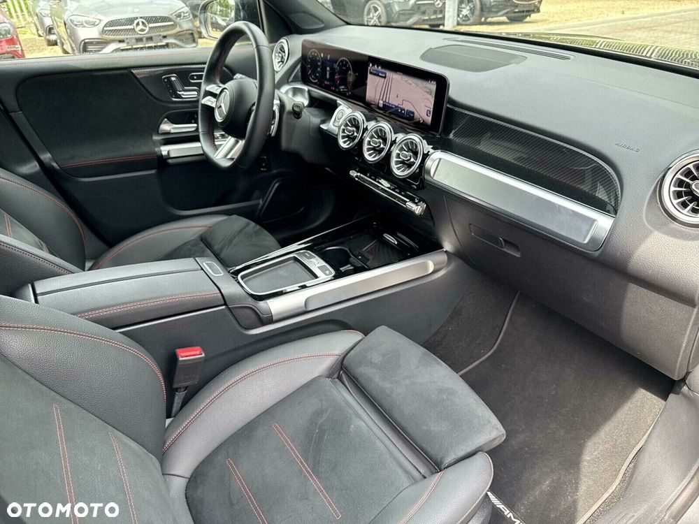 Mercedes-Benz GLB 200 AMG Line 7G-DCT - 13