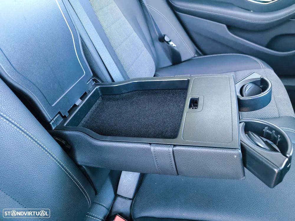 Mercedes-Benz E 300 de 4Matic 9G-TRONIC Avantgarde - 13