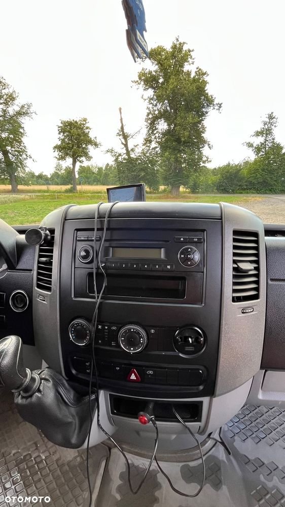 Mercedes-Benz Sprinter 318 - 8
