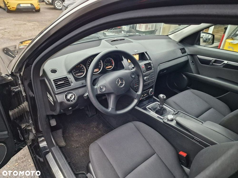 Mercedes-Benz Klasa C 200 T CDI Edition - 7