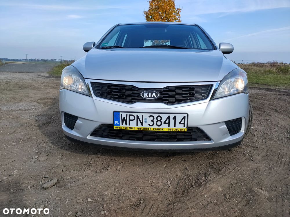 Kia Ceed 1.4 CVVT Attract - 2