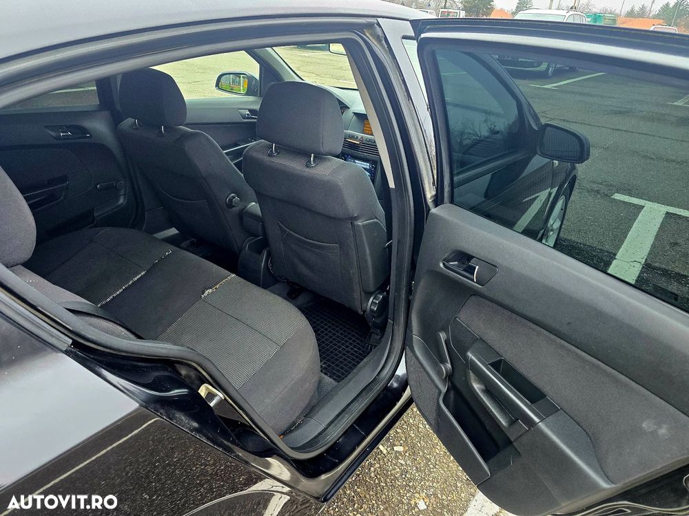 Opel Astra 1.9 CDTI DPF Edition - 10