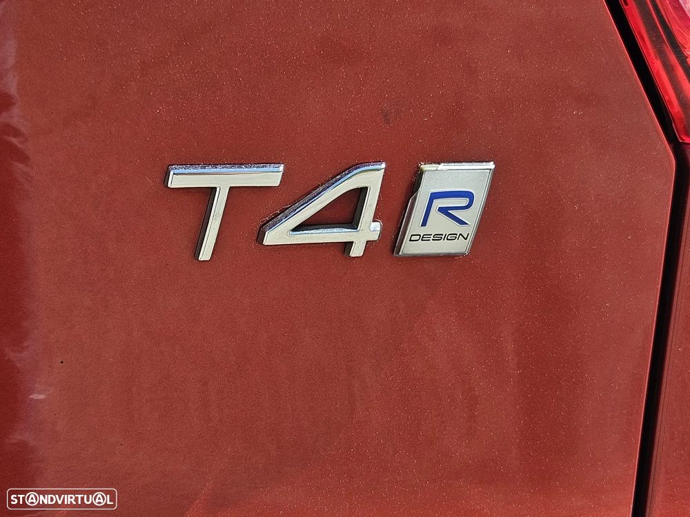 Volvo XC 40 2.0 T4 R-Design - 23