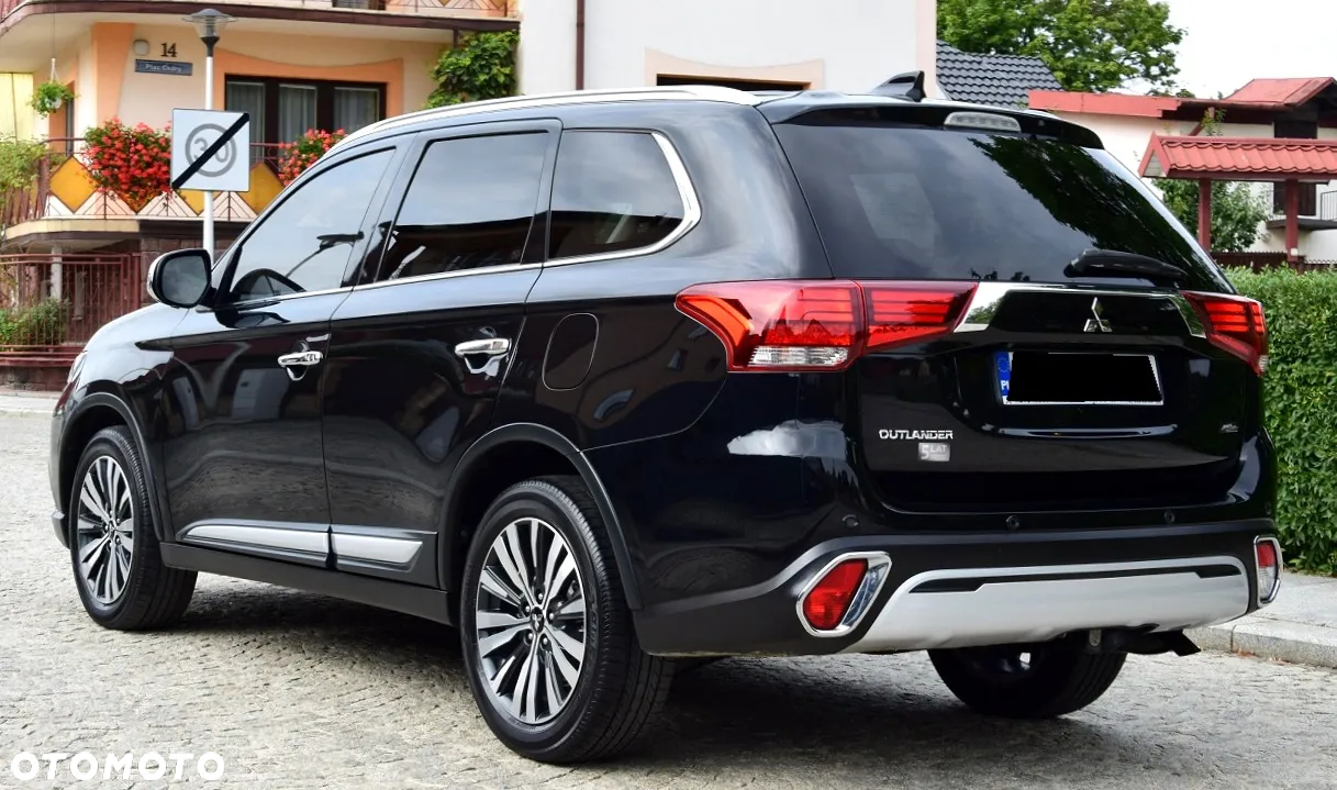 Mitsubishi Outlander 2.0 Intense + SDA 4WD CVT - 21