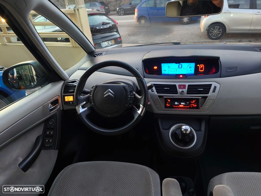 Citroën C4 Picasso 1.6 HDi Exclusive - 28