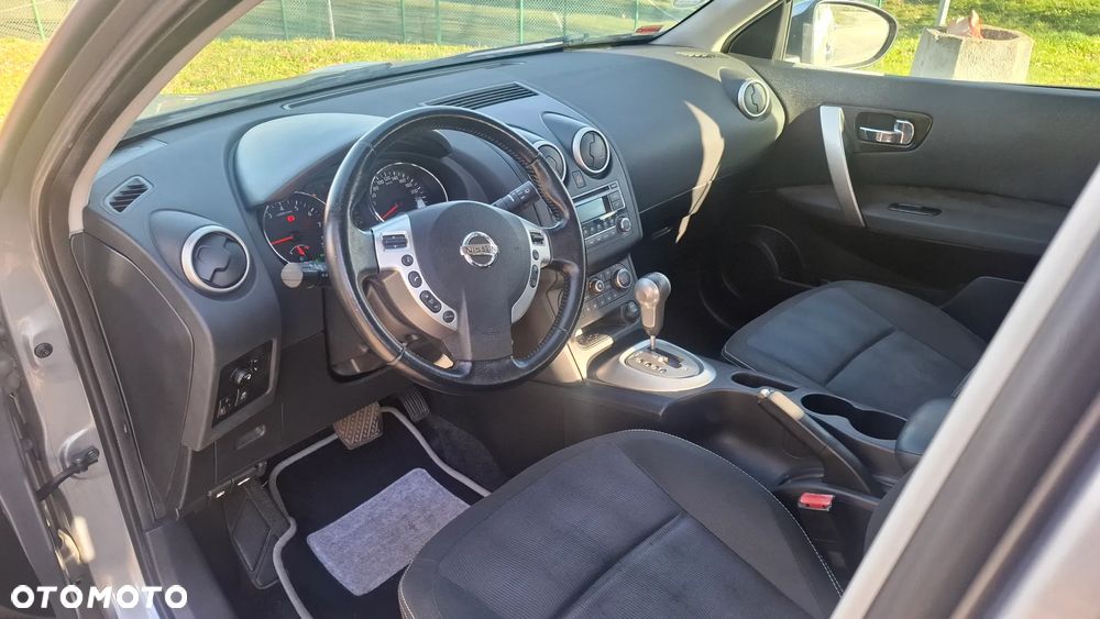 Nissan Qashqai 2.0 CVT lounge - 8