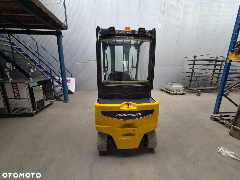 Jungheinrich EFG 320 - 5