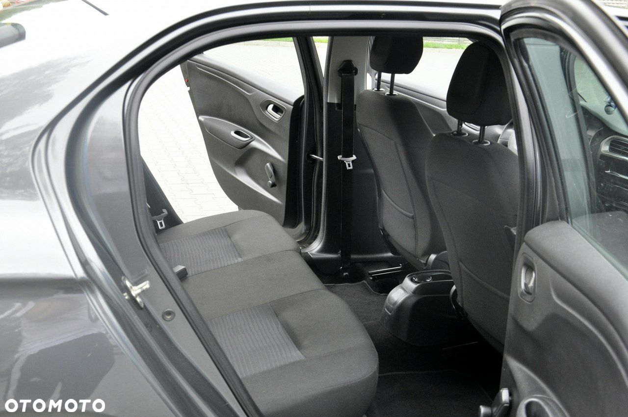 Peugeot 301 - 30
