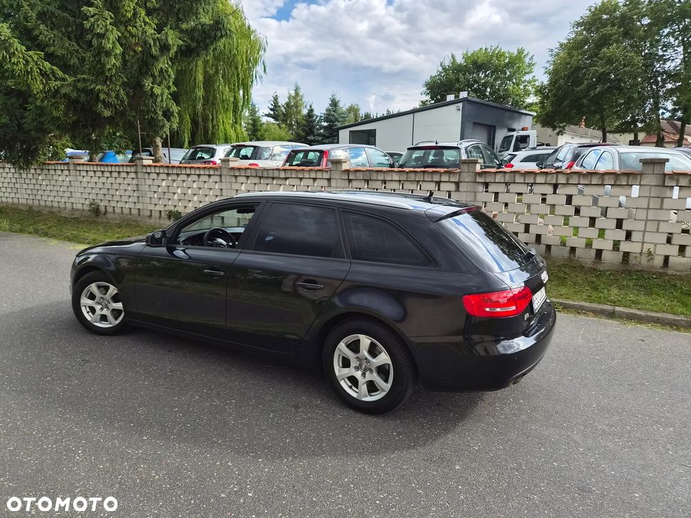 Audi A4 Avant 2.0 TDI DPF Ambiente - 13