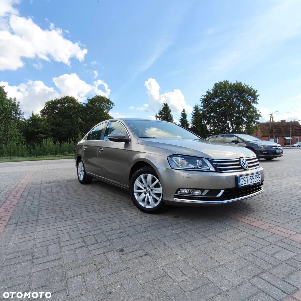 Volkswagen Passat 2.0 TDI Comfortline - 6