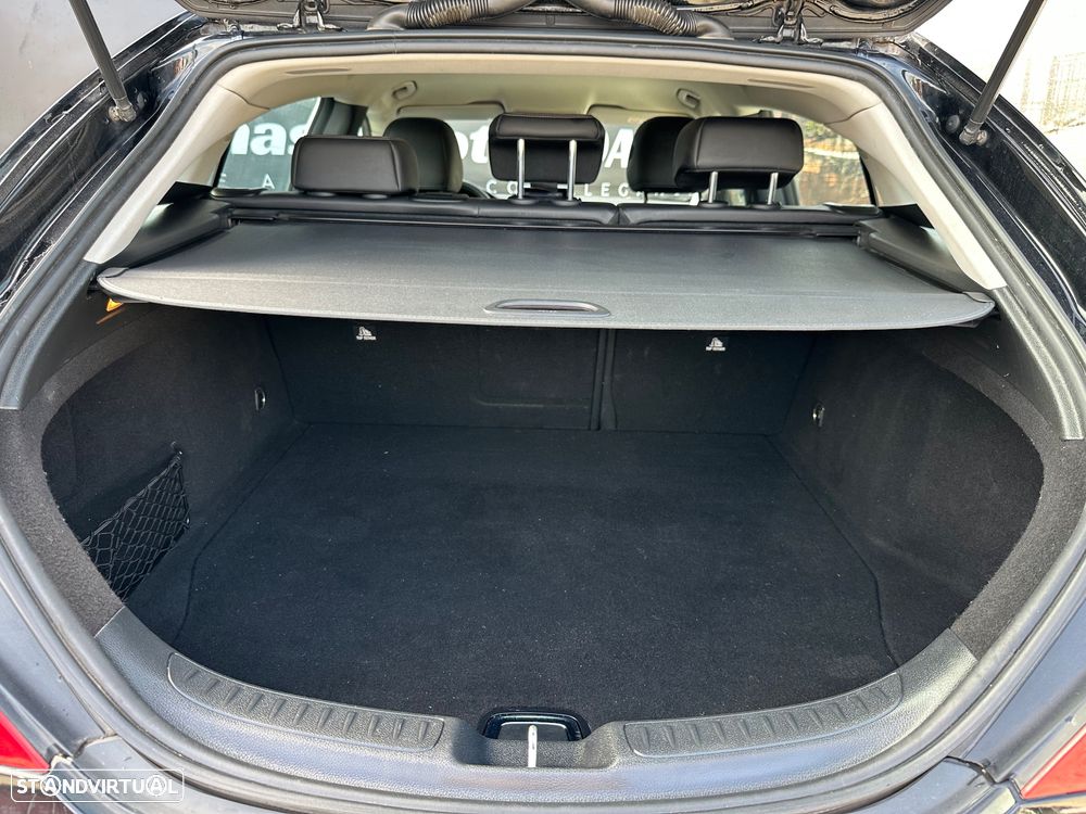Mercedes-Benz CLA 180 d Shooting Brake - 35