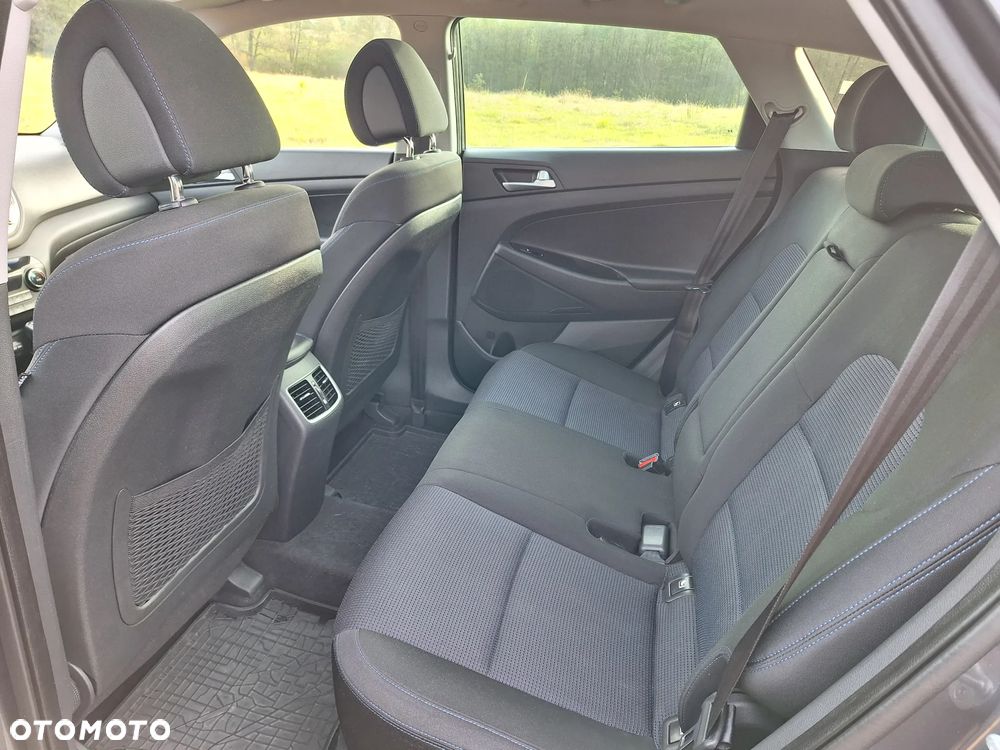 Hyundai Tucson 2.0 CRDI BlueDrive Style 2WD - 15