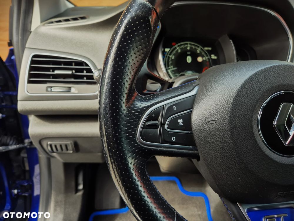 Renault Megane ENERGY TCe 205 EDC GT - 23