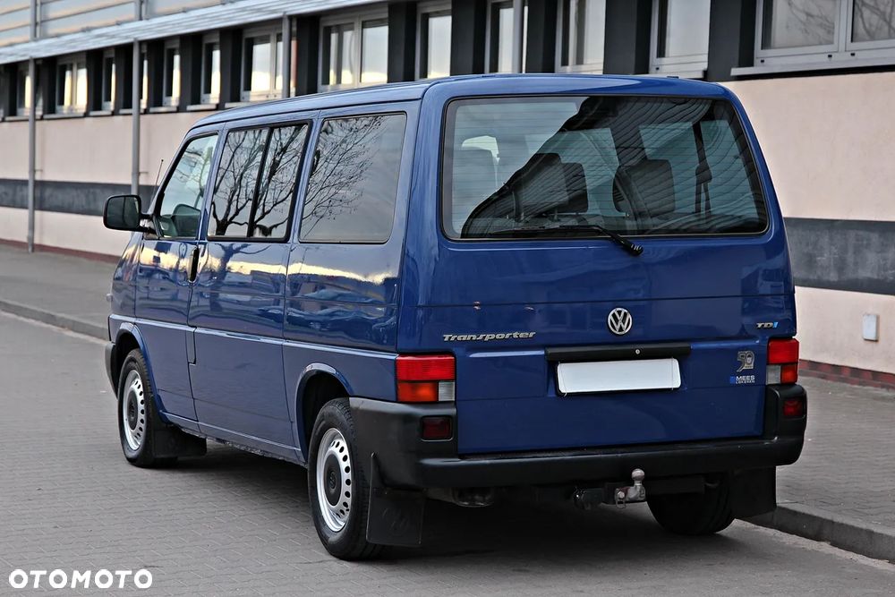 Volkswagen Transporter - 4