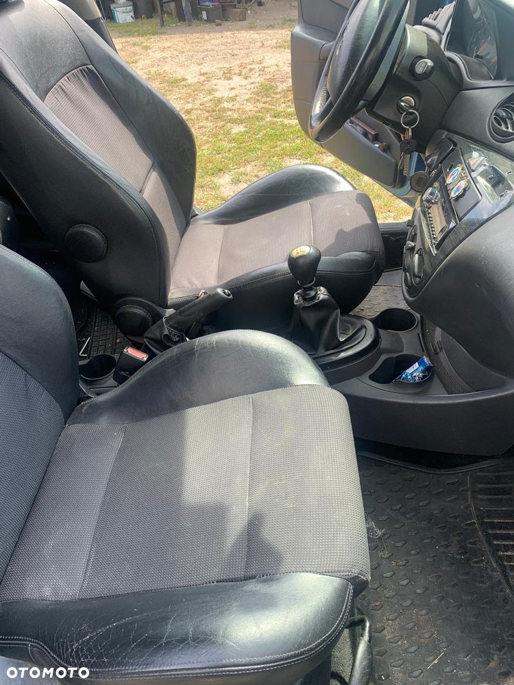 Ford Focus 1.8 TDDi Comfort - 11