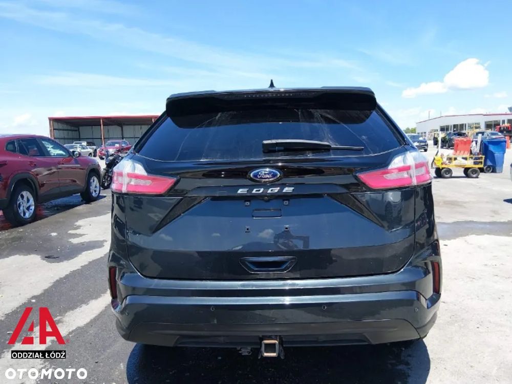 Ford Edge - 7