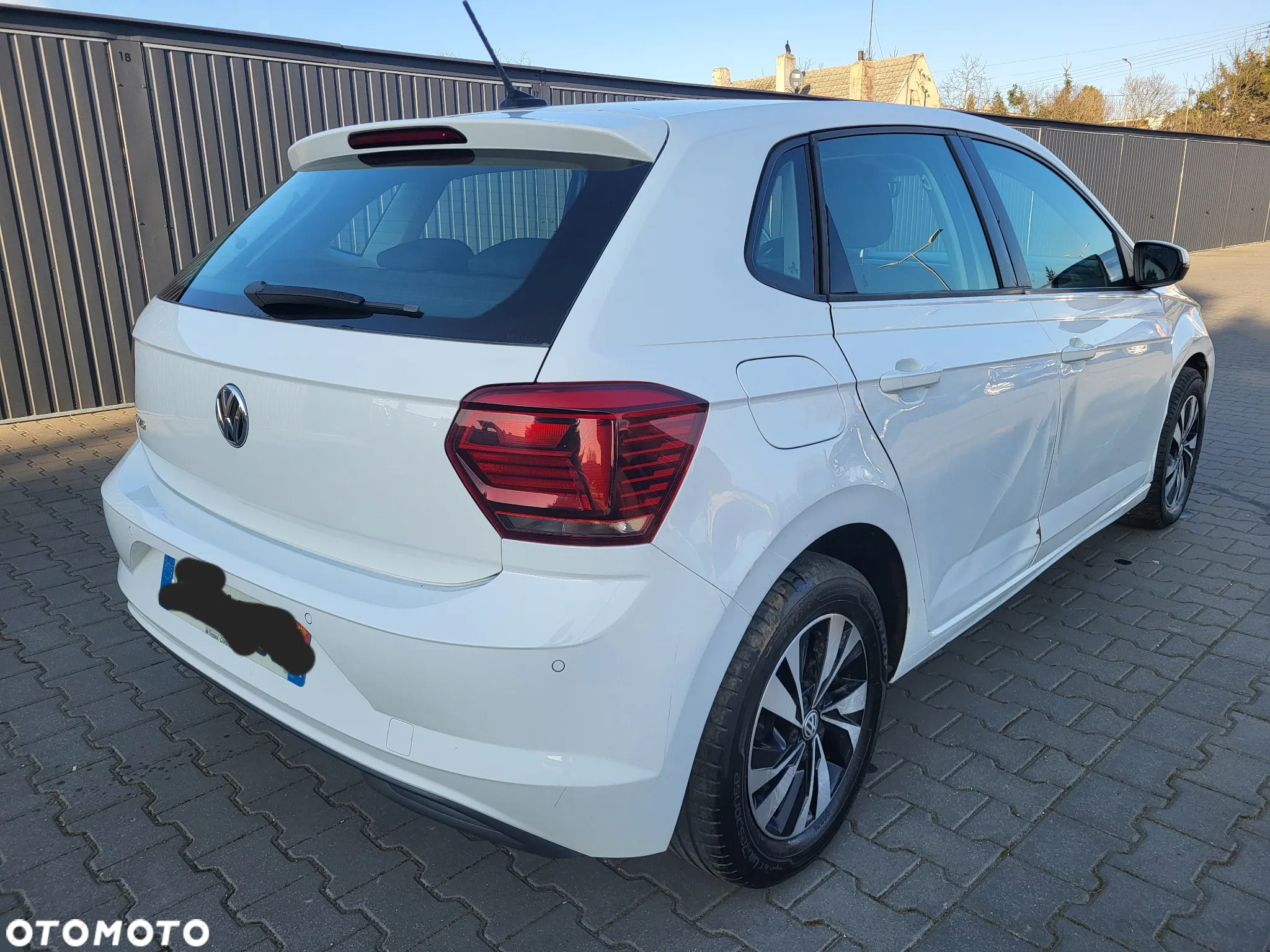 Volkswagen Polo - 2