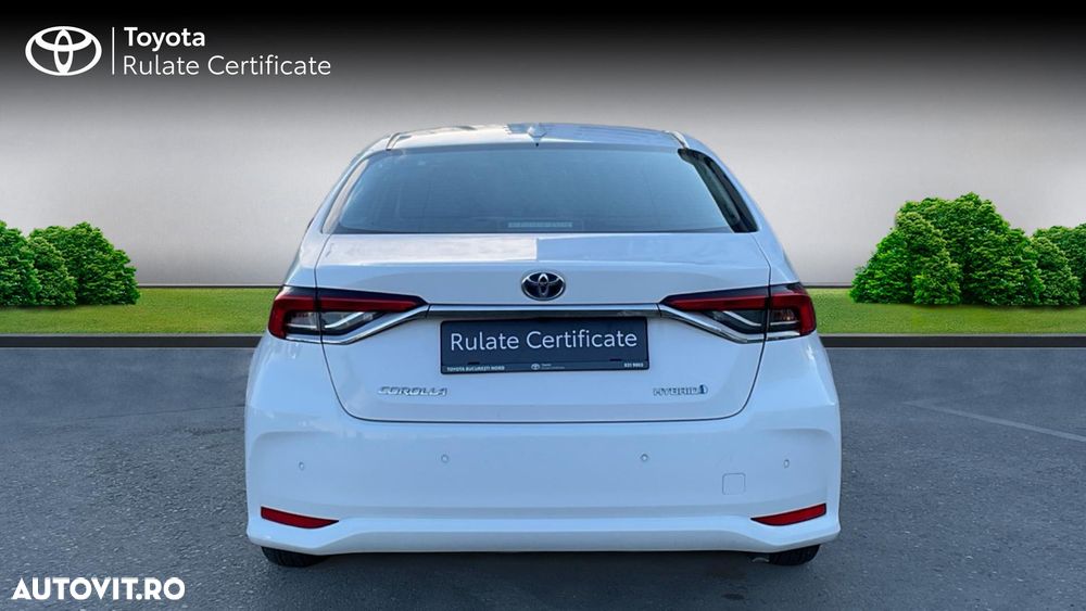 Toyota Corolla Sedan 1.8 HSD Business - 2