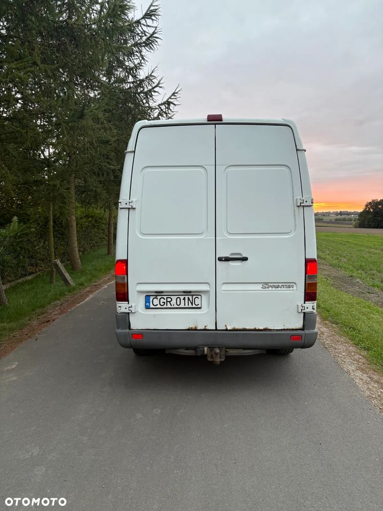 Mercedes-Benz Sprinter - 8