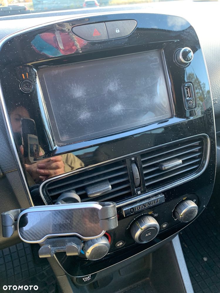 Renault Clio - 14