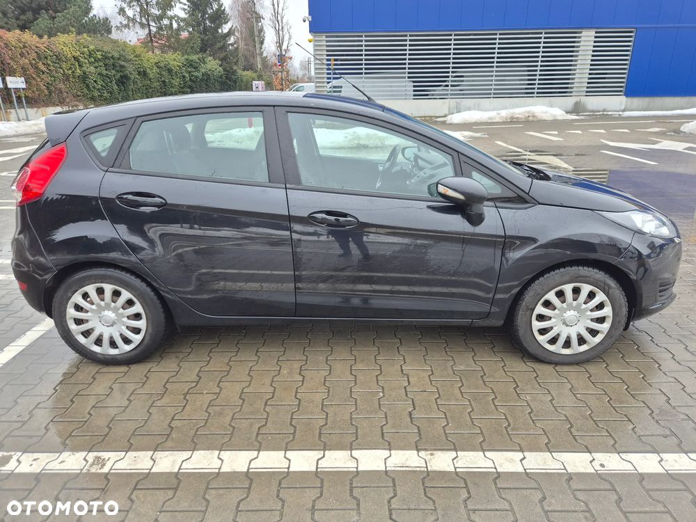 Ford Fiesta 1.6 TDCi SYNC Edition - 6