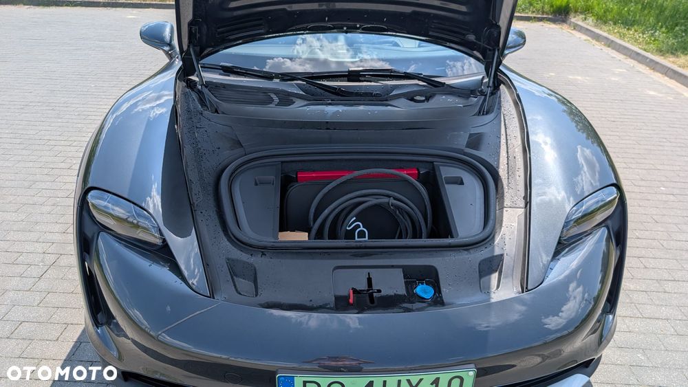 Porsche Taycan 4 - 18