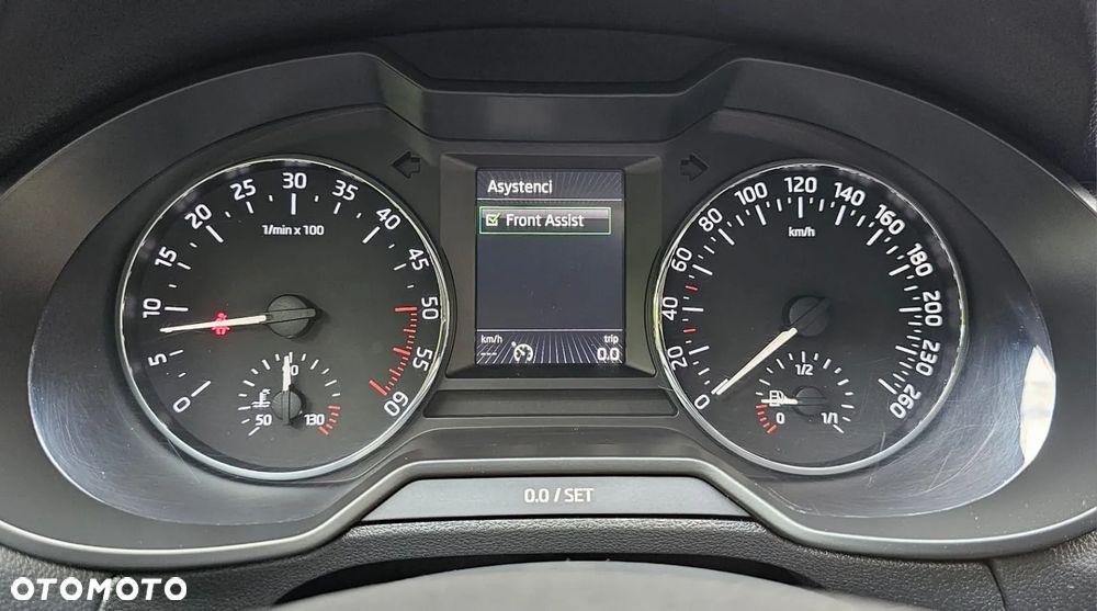 Skoda Octavia 2.0 TDI Style DSG - 8