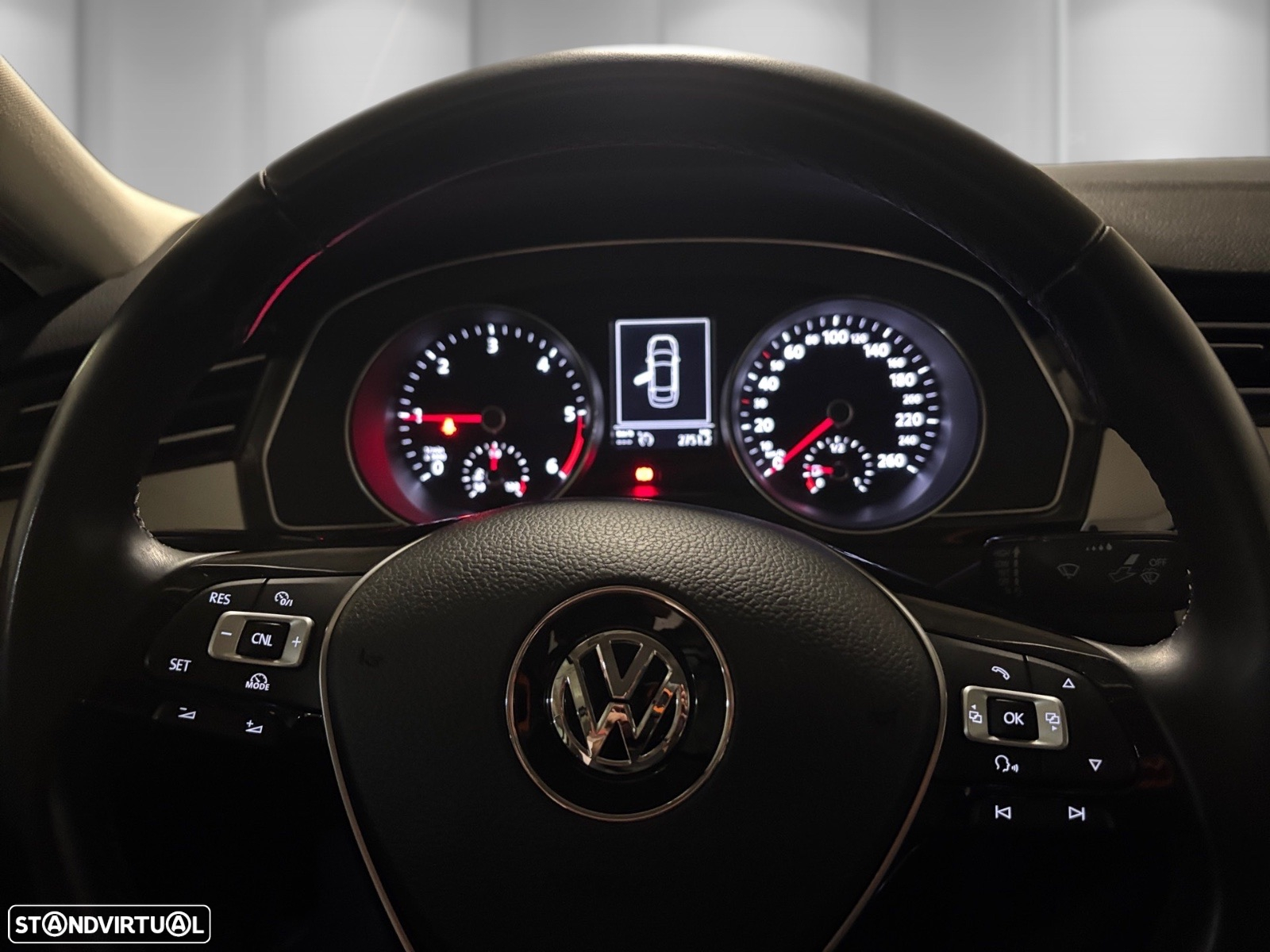 VW Passat 2.0 TDI Confortline - 19