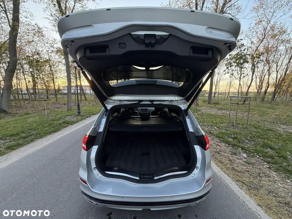 Ford Mondeo - 26