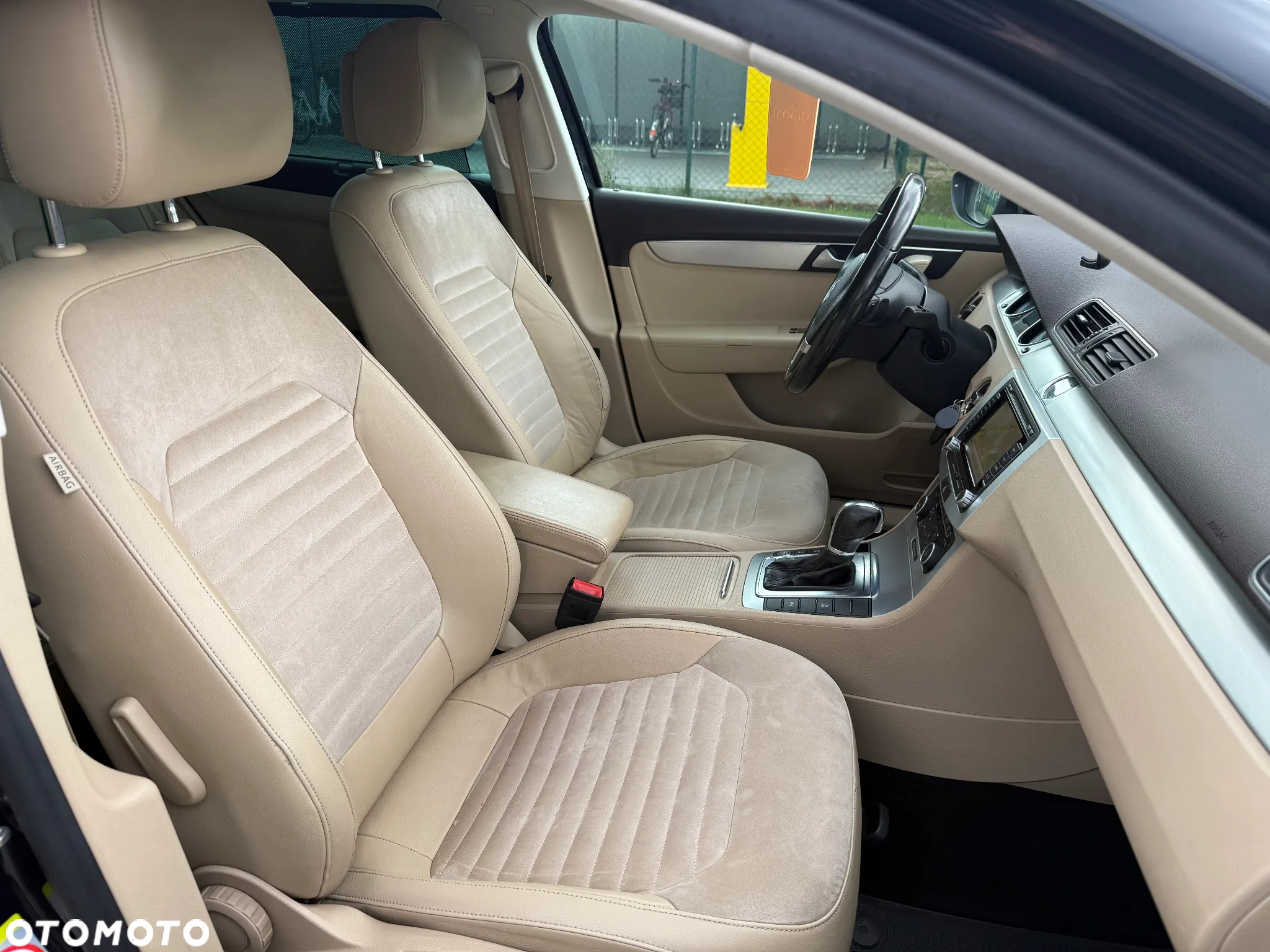 Volkswagen Passat - 14