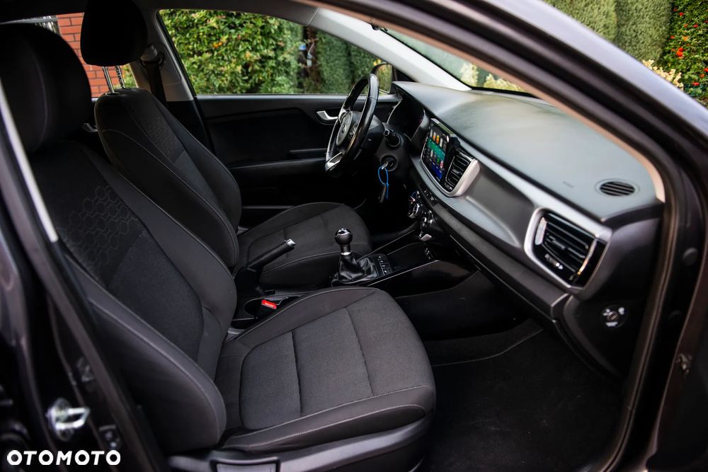 Kia Rio 1.2 L Business Line - 38