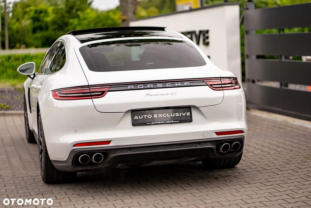 Porsche Panamera 4S - 20