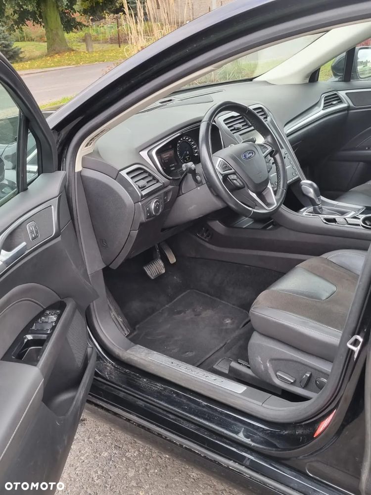Ford Mondeo Turnier 2.0 TDCi Start-Stopp PowerShift-Aut Titanium - 5