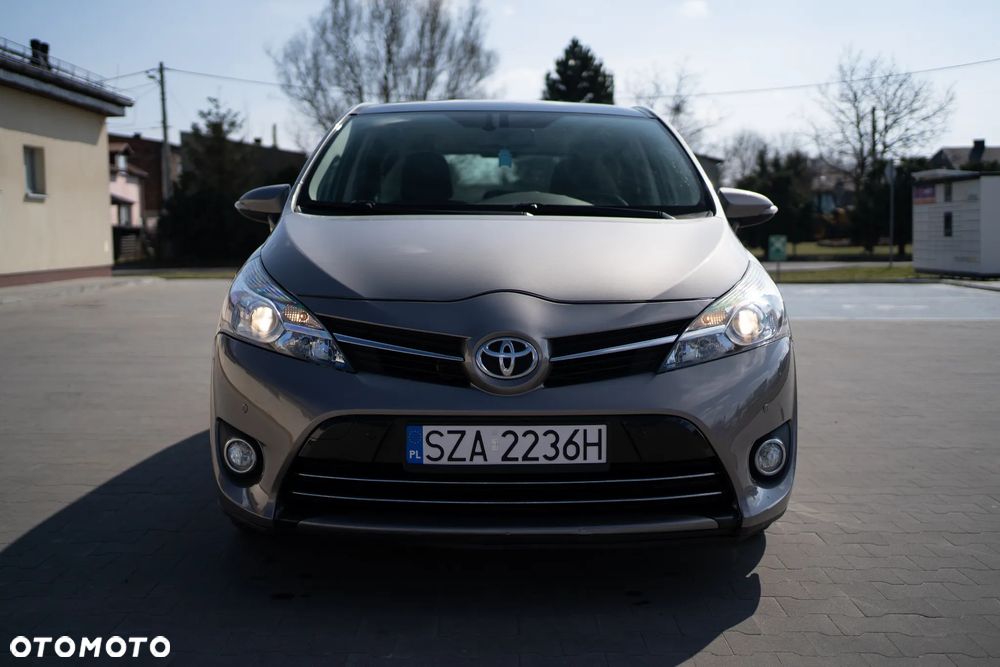 Toyota Verso 1.6 D-4D 5-Sitzer Start/Stop Skyview Edition - 3