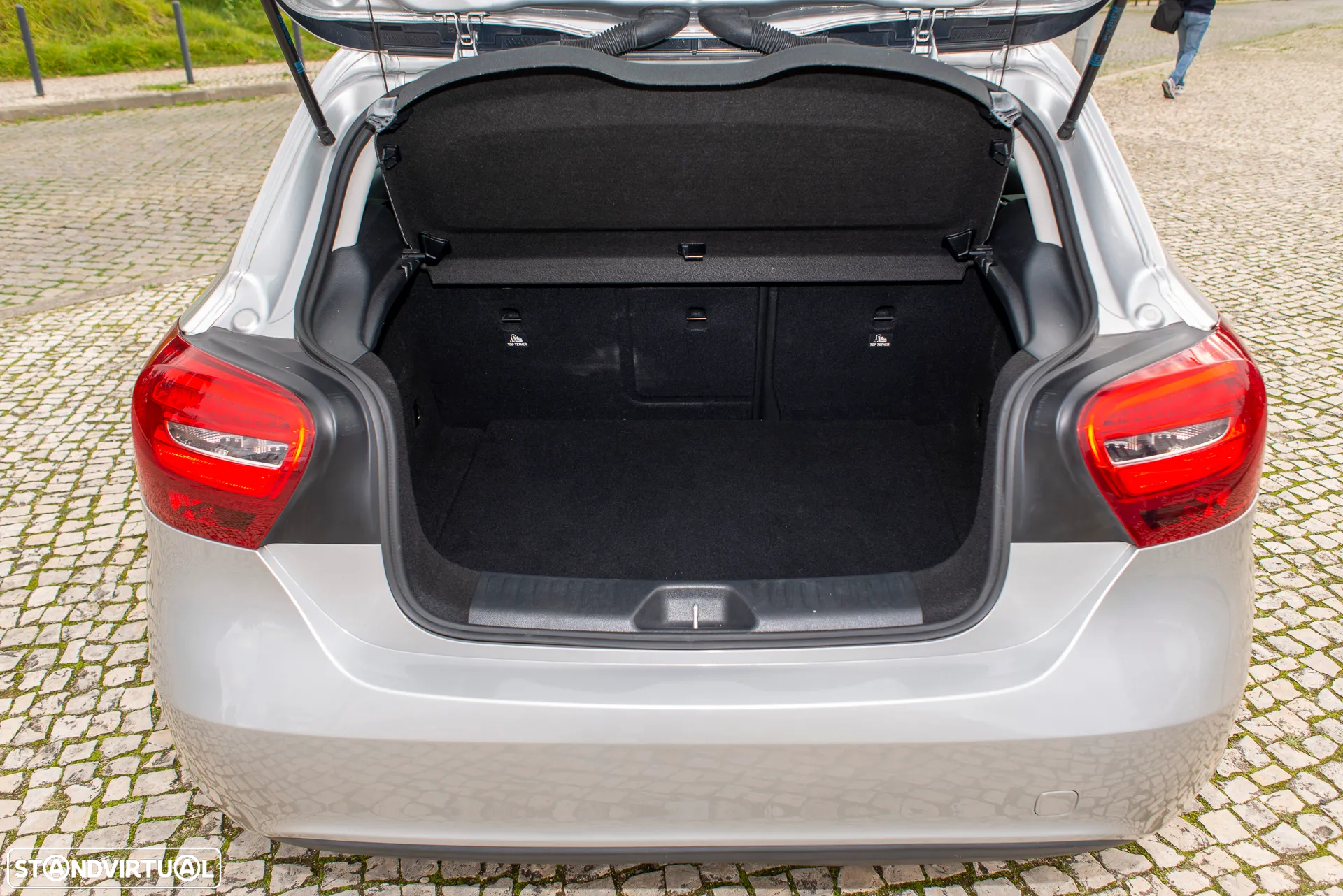 Mercedes-Benz A 180 d Urban - 8