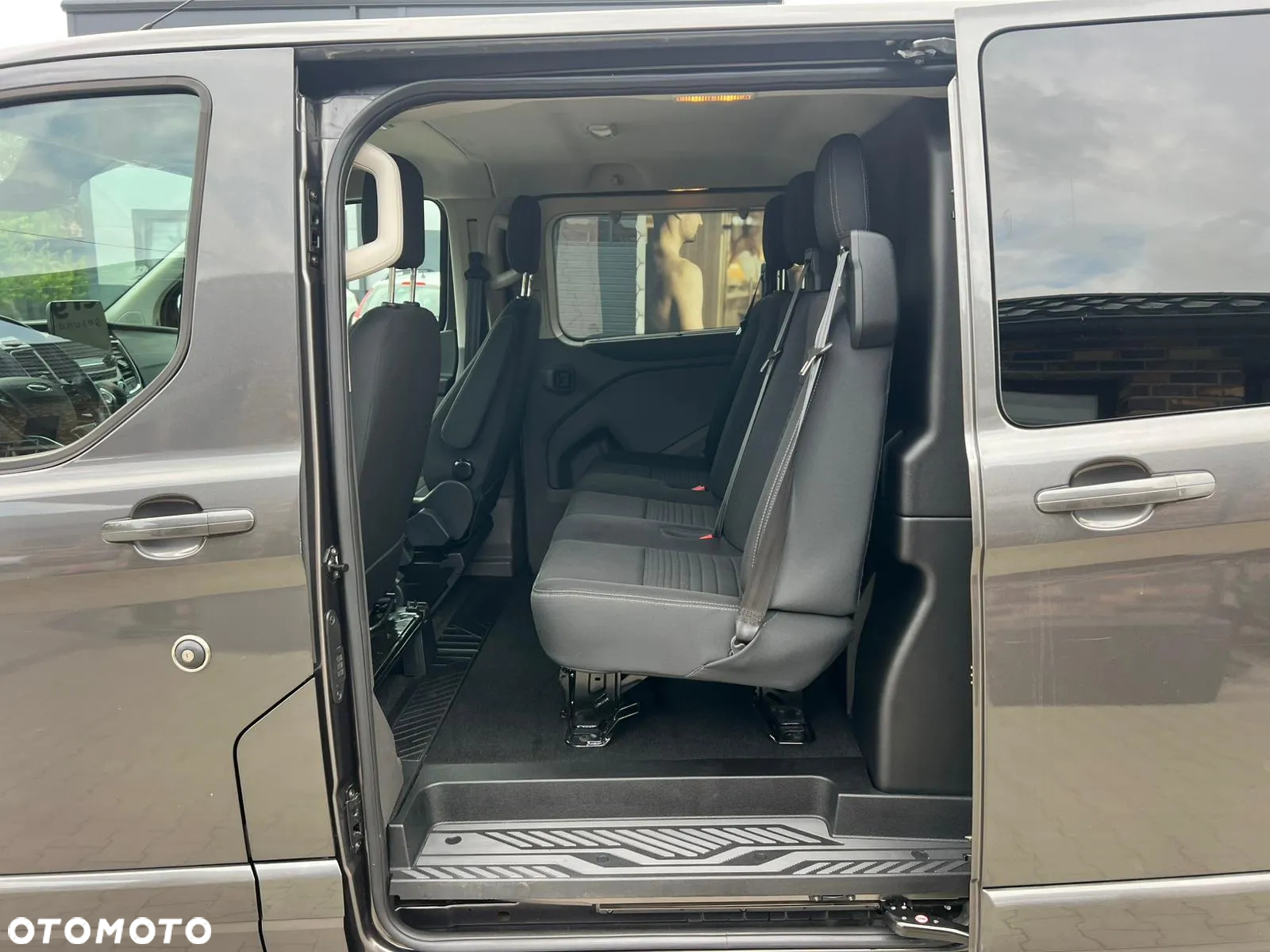Ford Transit Custom - 8