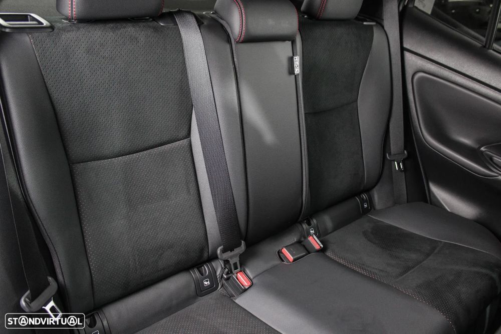Toyota Yaris Cross 1.5 Hybrid GR Sport - 17