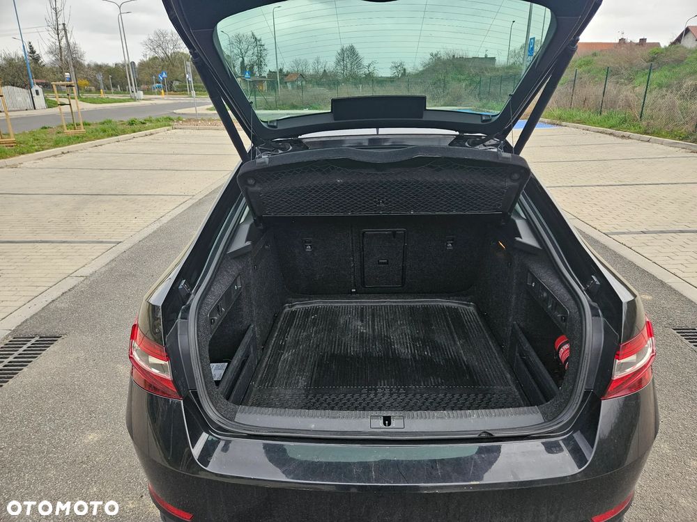 Skoda Superb 2.0 TDI 4x4 Ambition DSG - 20