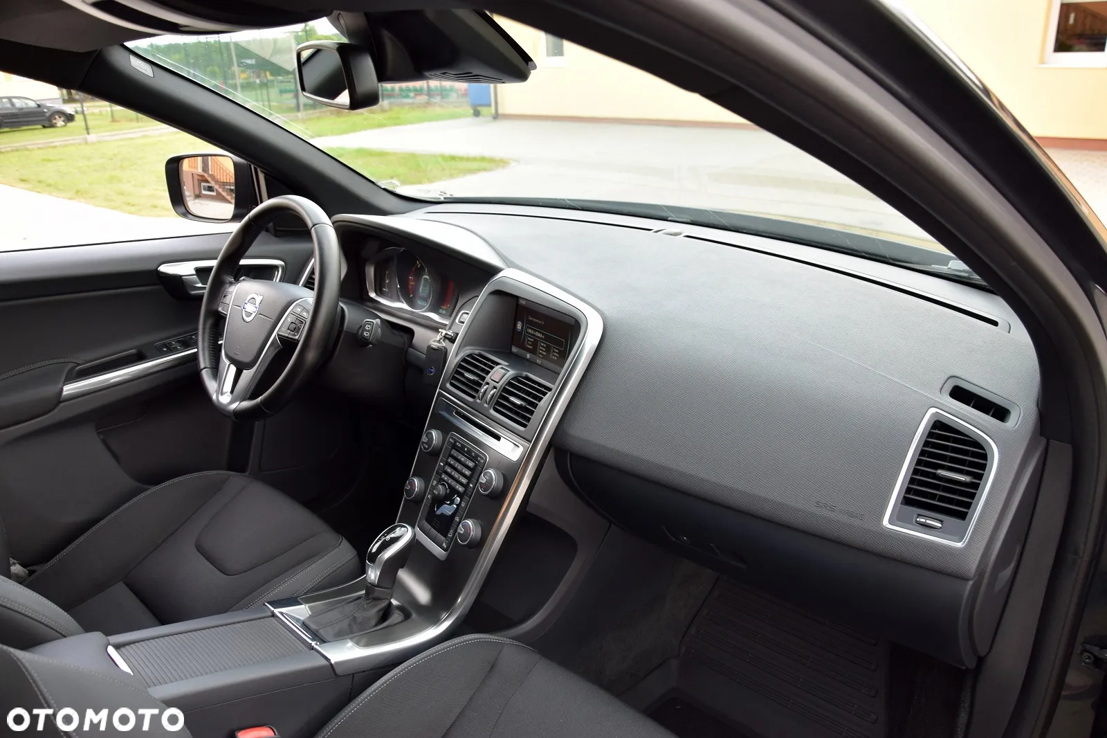 Volvo XC 60 D4 AWD Momentum - 21