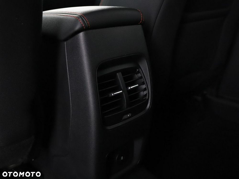 Ford Kuga - 38