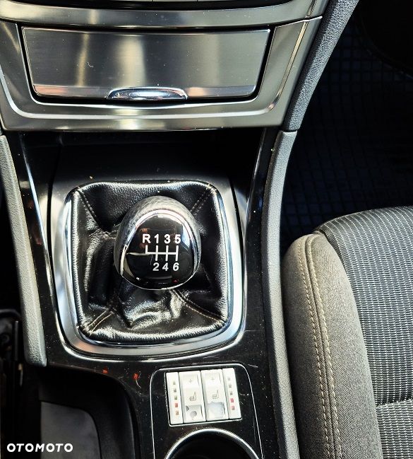 Ford Mondeo 2.0 TDCi Gold X - 18