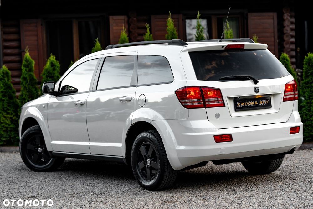 Dodge Journey 2.4 SXT - 9