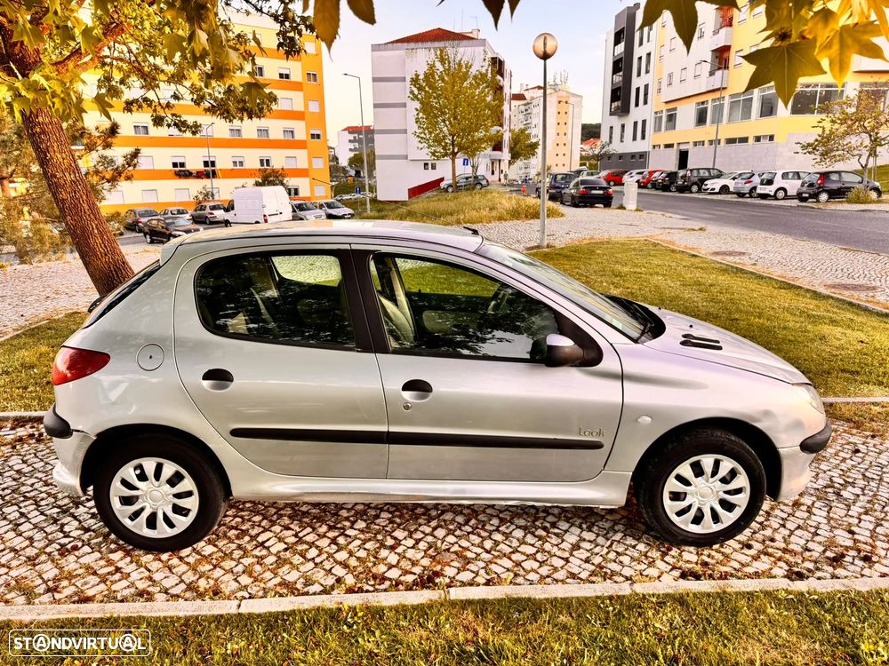 Peugeot 206 1.1 Black & Silver - 6