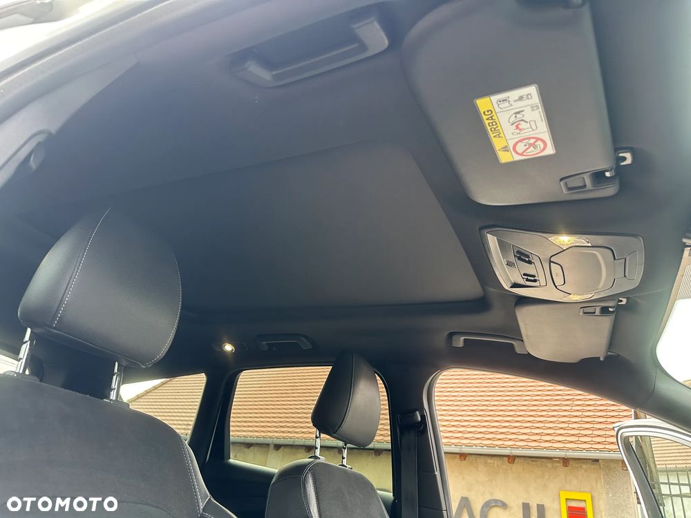Ford Kuga 1.5 EcoBoost 2x4 ST-Line - 28