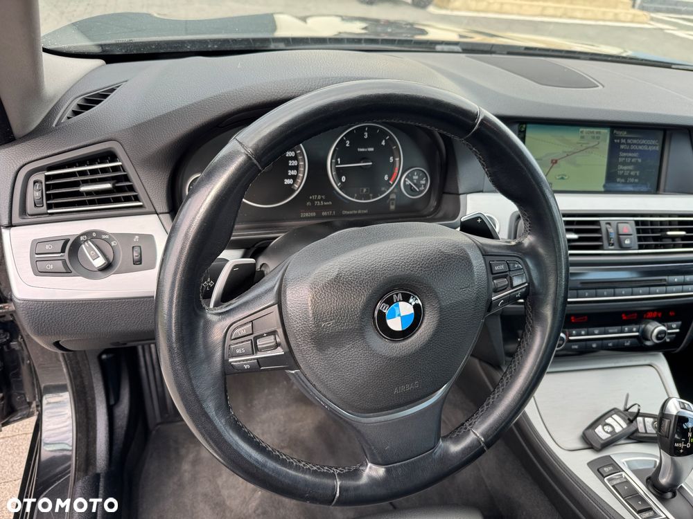 BMW Seria 5 520d - 22