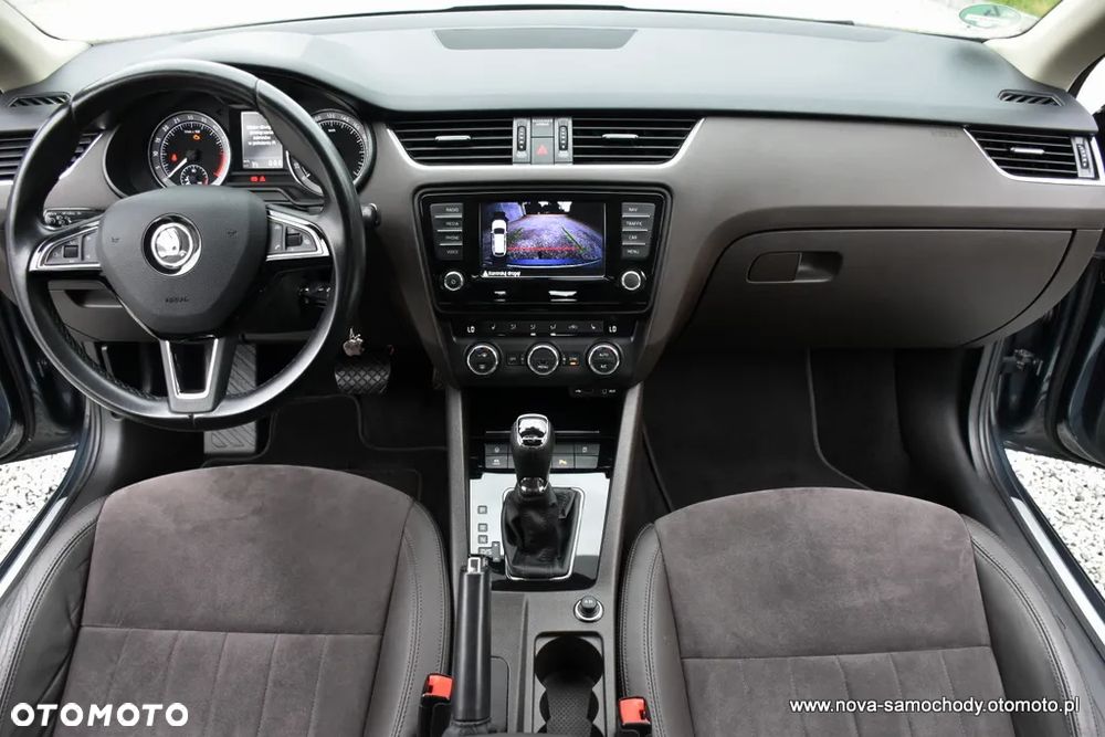 Skoda Octavia 2.0 TDI 4x4 L&K DSG - 29