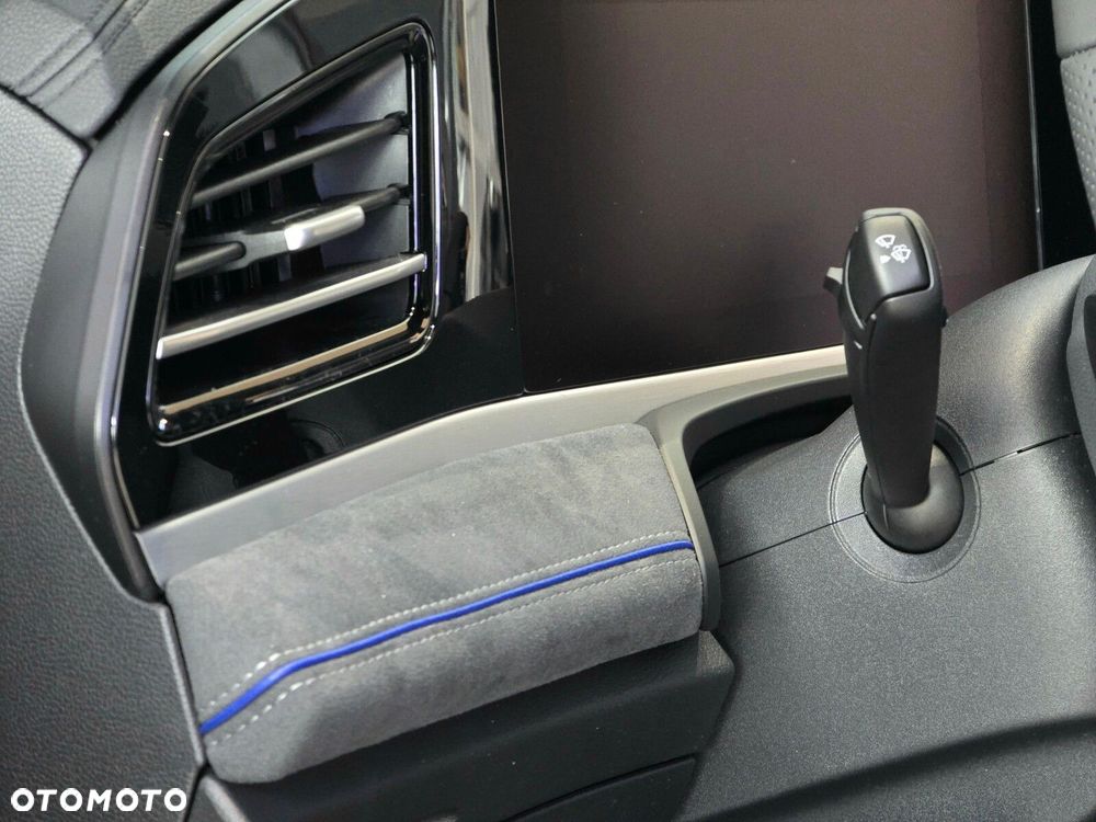 Volkswagen Passat Variant 2.0 TSI R-Line Plus DSG - 21
